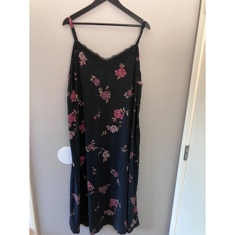 Torrid Black Floral Lace Trim Chemise Maxi Slip Dress Goth Roses Size 3 Plus